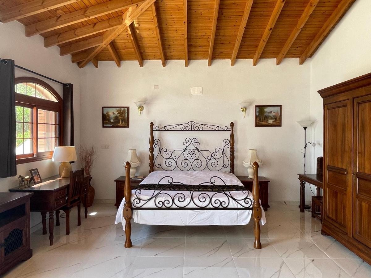 Beautiful Home Paphos Buitenkant foto