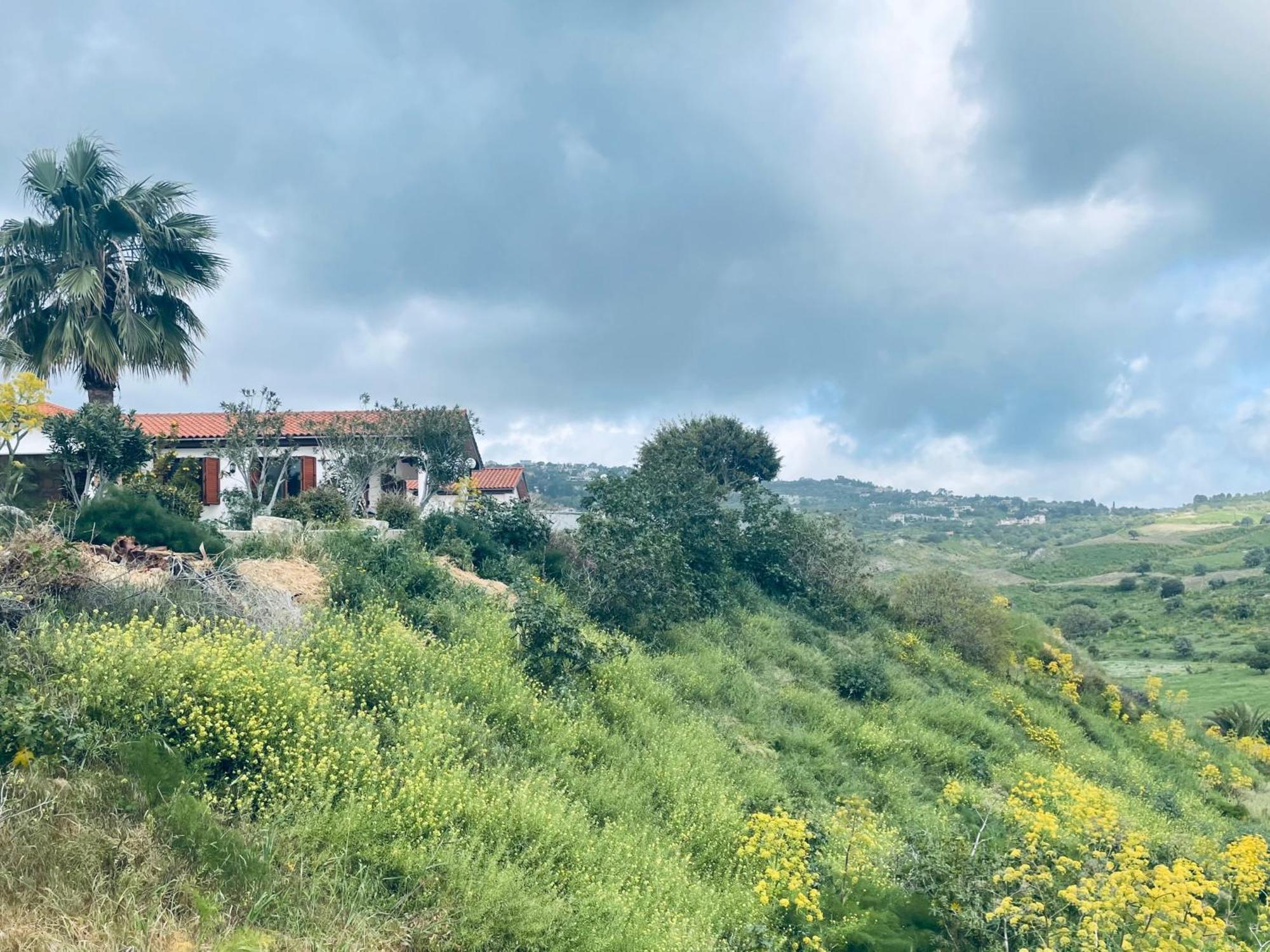 Beautiful Home Paphos Buitenkant foto